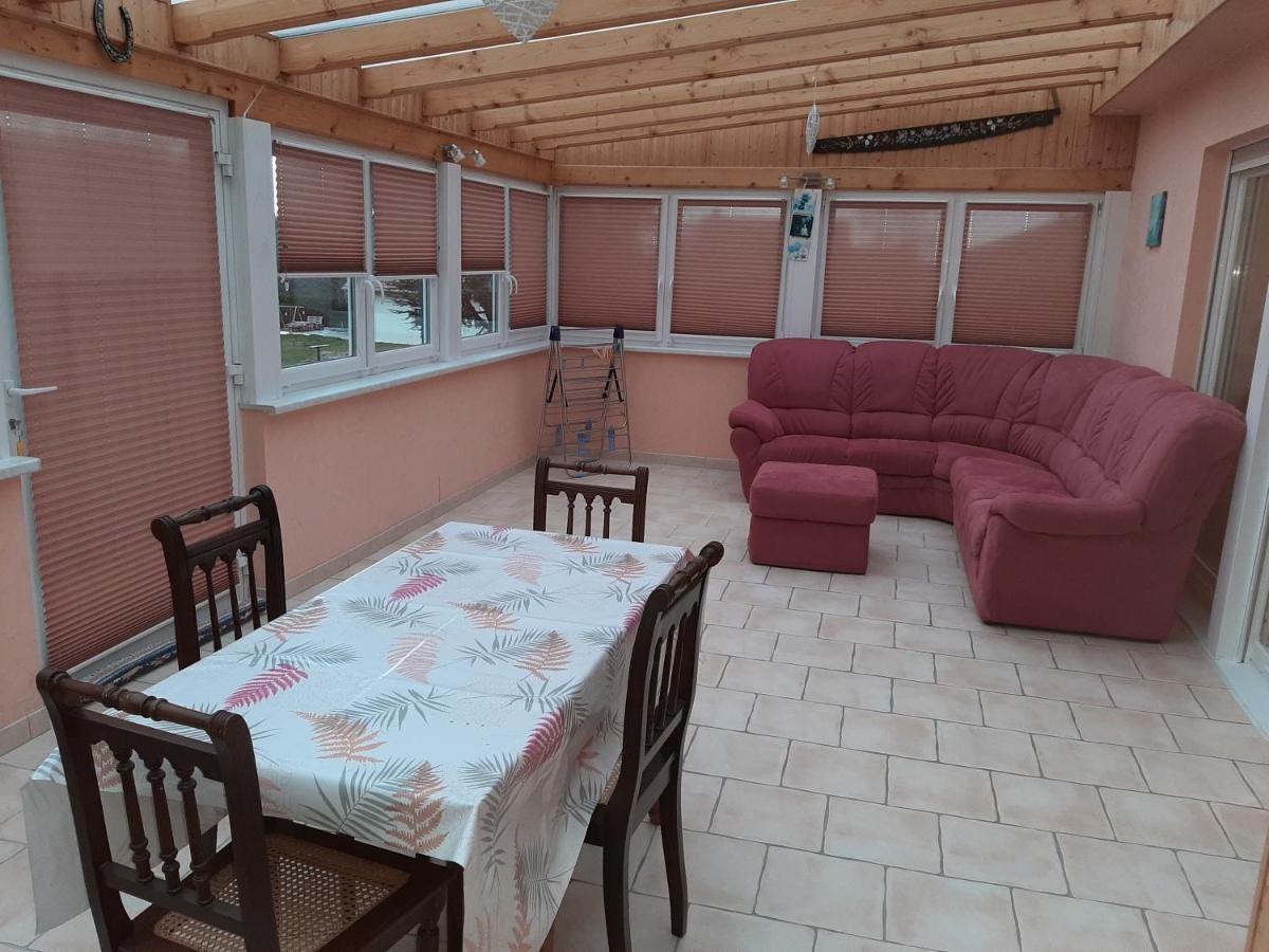 Gite Chez Lucie Guntzviller Esterno foto